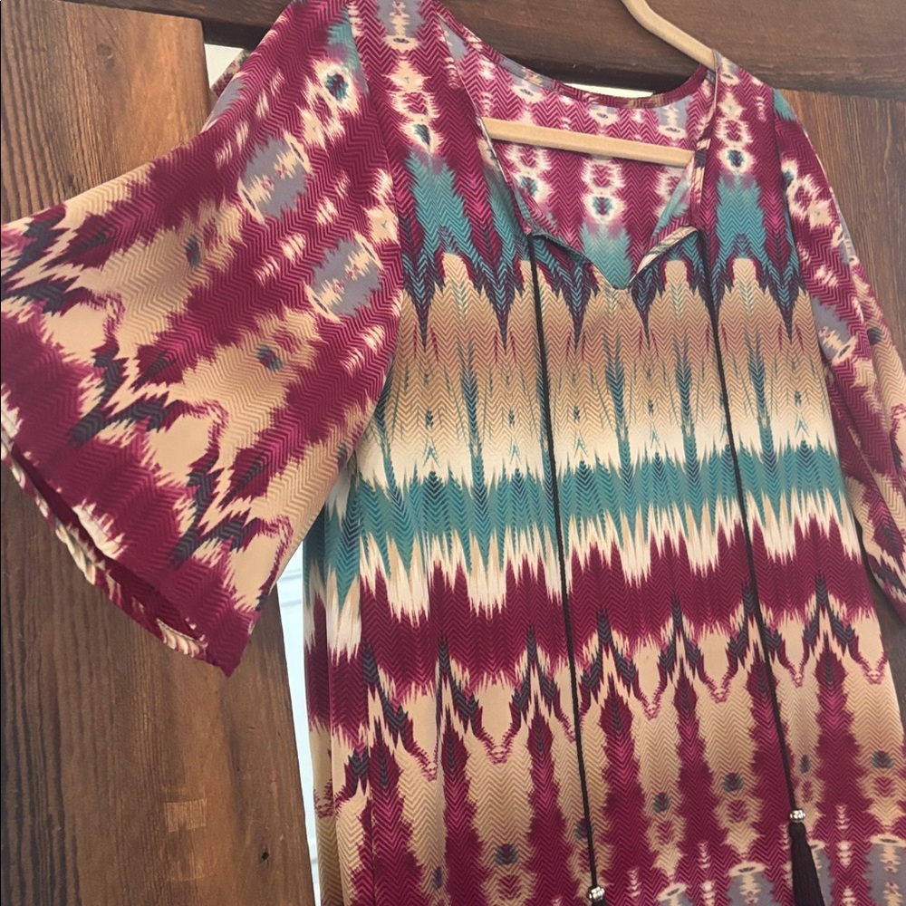 Multicolor Patterned Tunic Top - Picture 2 of 4